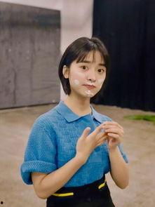 摆烂吃瓜娱乐圈文女主是谁,从吃瓜小白到顶级流量